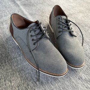 Brand new mens size 8 Steve Madden gray Oxford dress shoes
